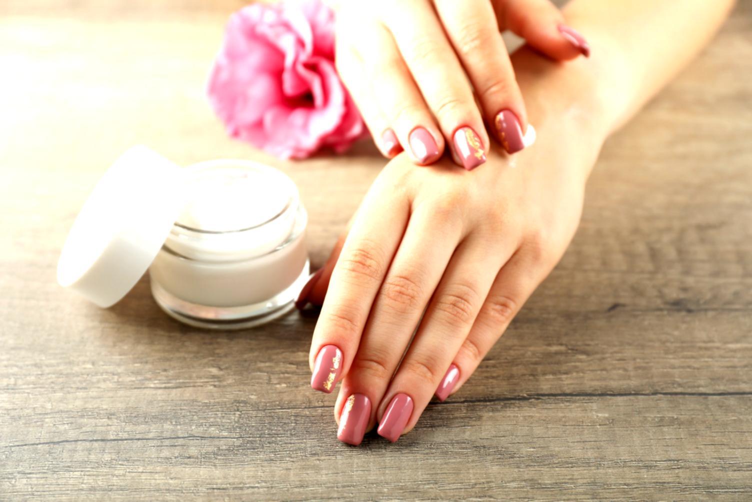 Dettaglio di applicazione gel durante sessione pratica